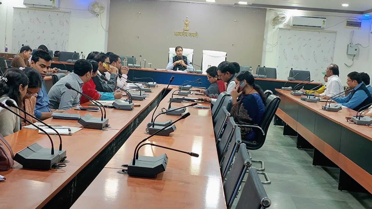 आयुष्मान कार्ड बनाने को लेकर चलाया गया अभियान