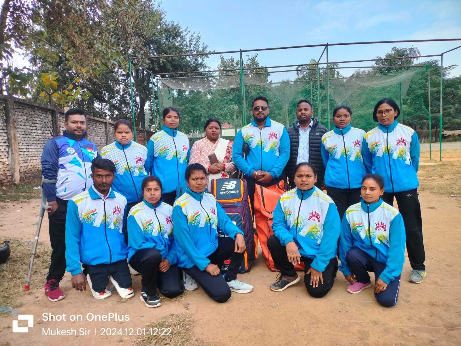 Cricket : झारखंड महिला दिव्यांग क्रिकेट टीम भोपाल गयी