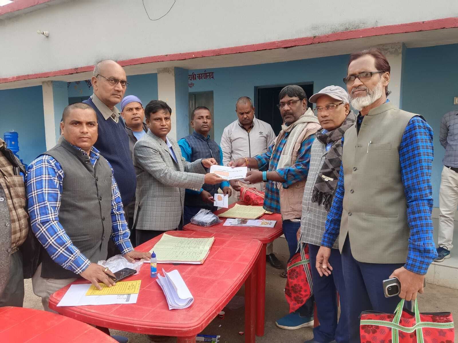 गिद्धौर के चार पैक्सों में मतदान आज