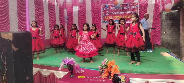 सांस्कृतिक कार्यक्रम में अपनी प्रस्तुति से बच्चों ने मोहा मन