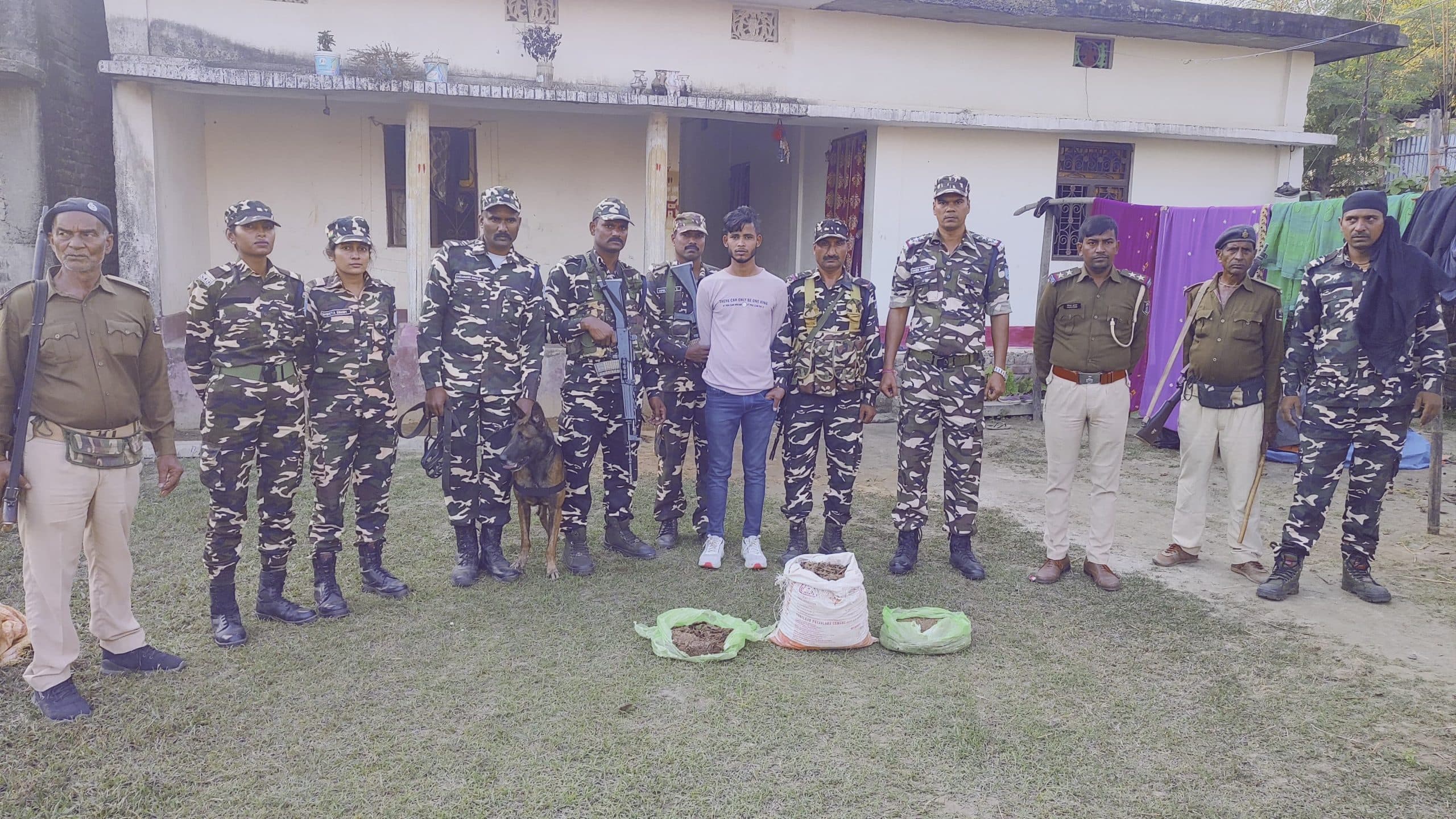 छह किलो गांजा बरामद, तस्कर गिरफ्तार