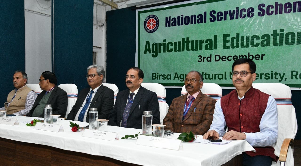 BAU News : आलू की किस्मों पर बीएयू शोध करेगा : कुलपति