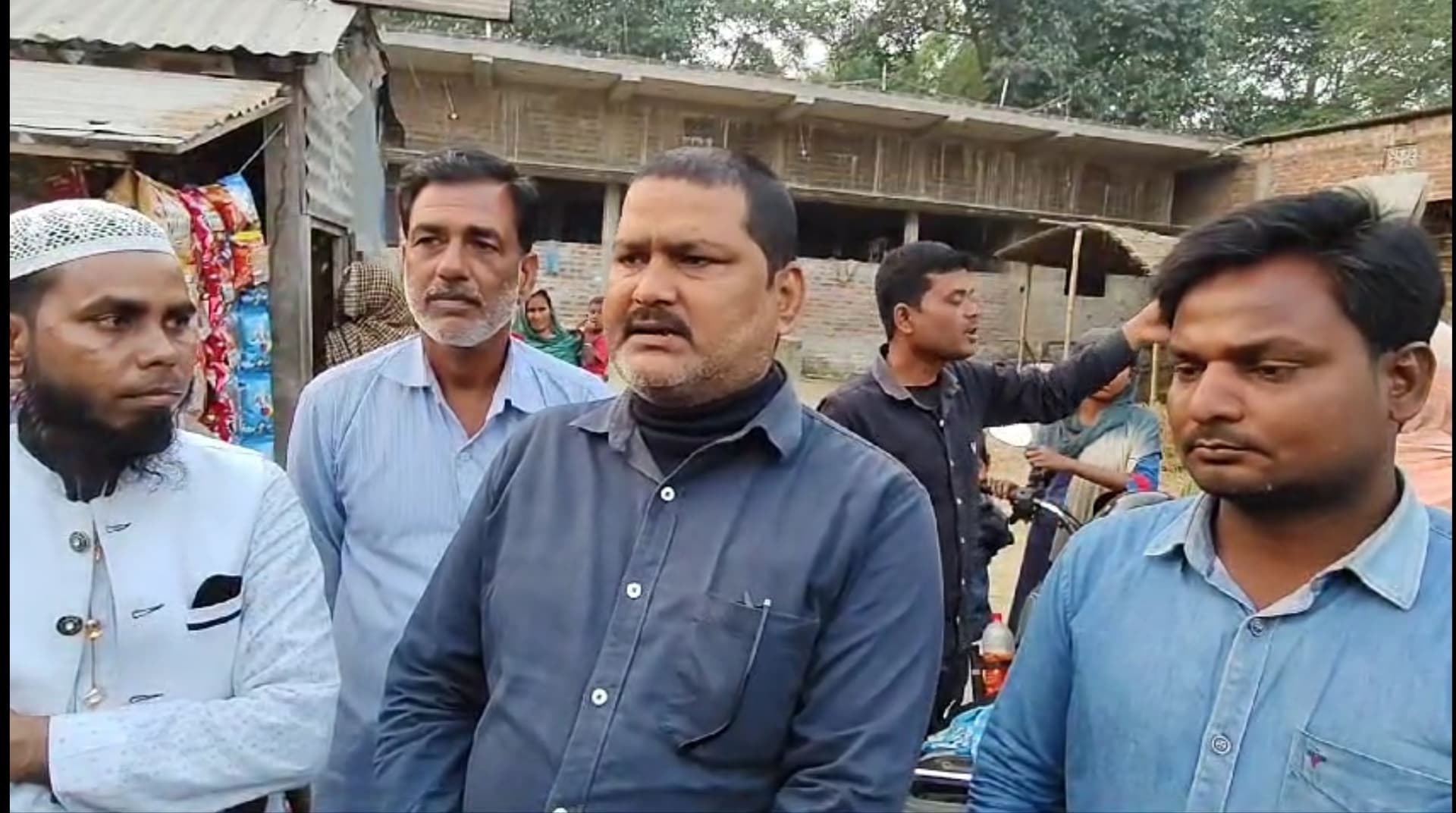 लूट में सफल नहीं होने पर बदमाशों ने की फायरिंग, जांच में जुटी पुलिस