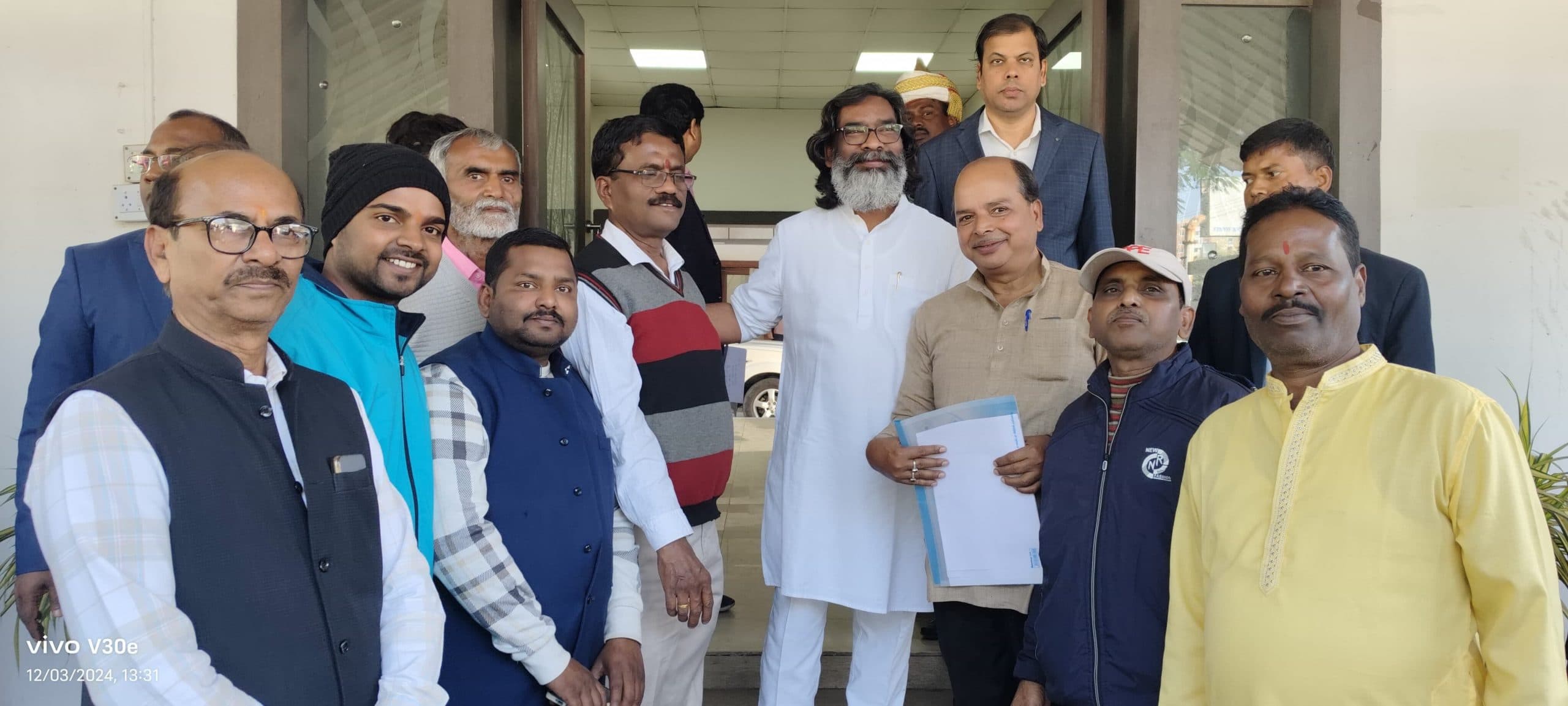 Hemant Soren News : सीएम को फेयर प्राइस शॉप डीलर एसोसिएशन ने दी बधाई