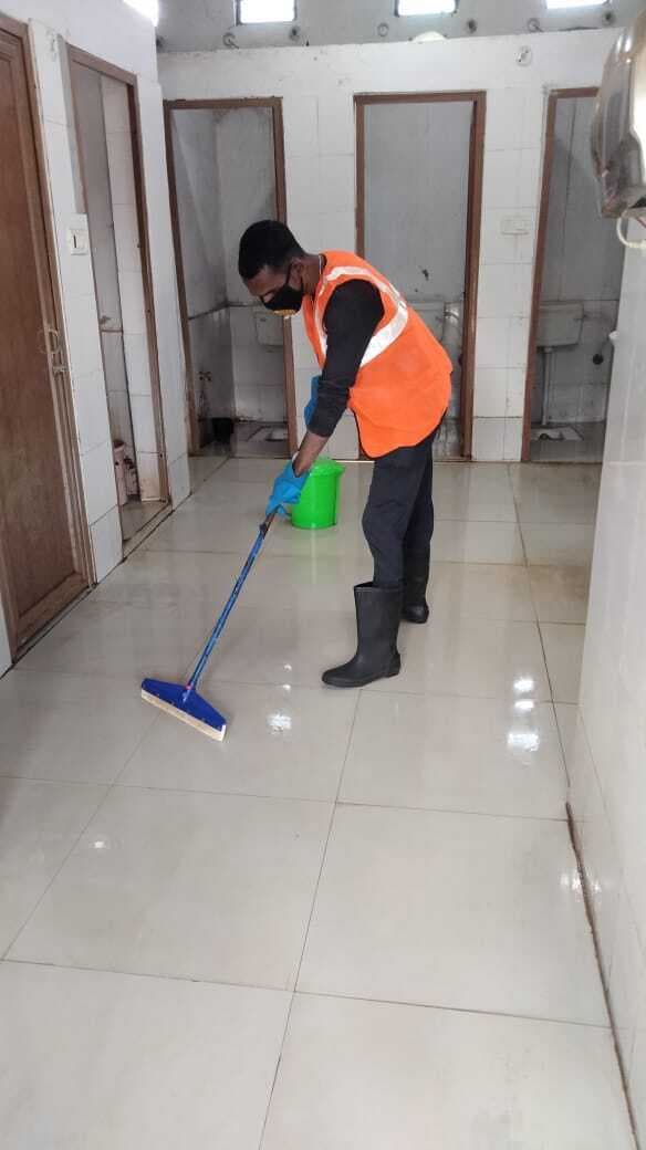 Deoghar news : निगम ने शुरू किया क्लीन टॉयलेट जागरुकता अभियान, नगर आयुक्त ने लोगों से मांगा सहयोग