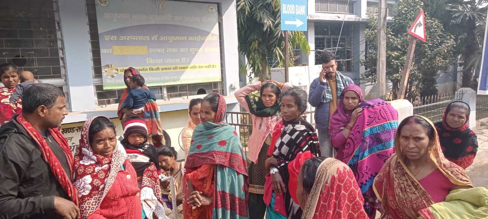 Sahibganj News: पुल से बाइक सहित गिरा चालक, समय पर अस्पताल नहीं पहुंचने से मौत