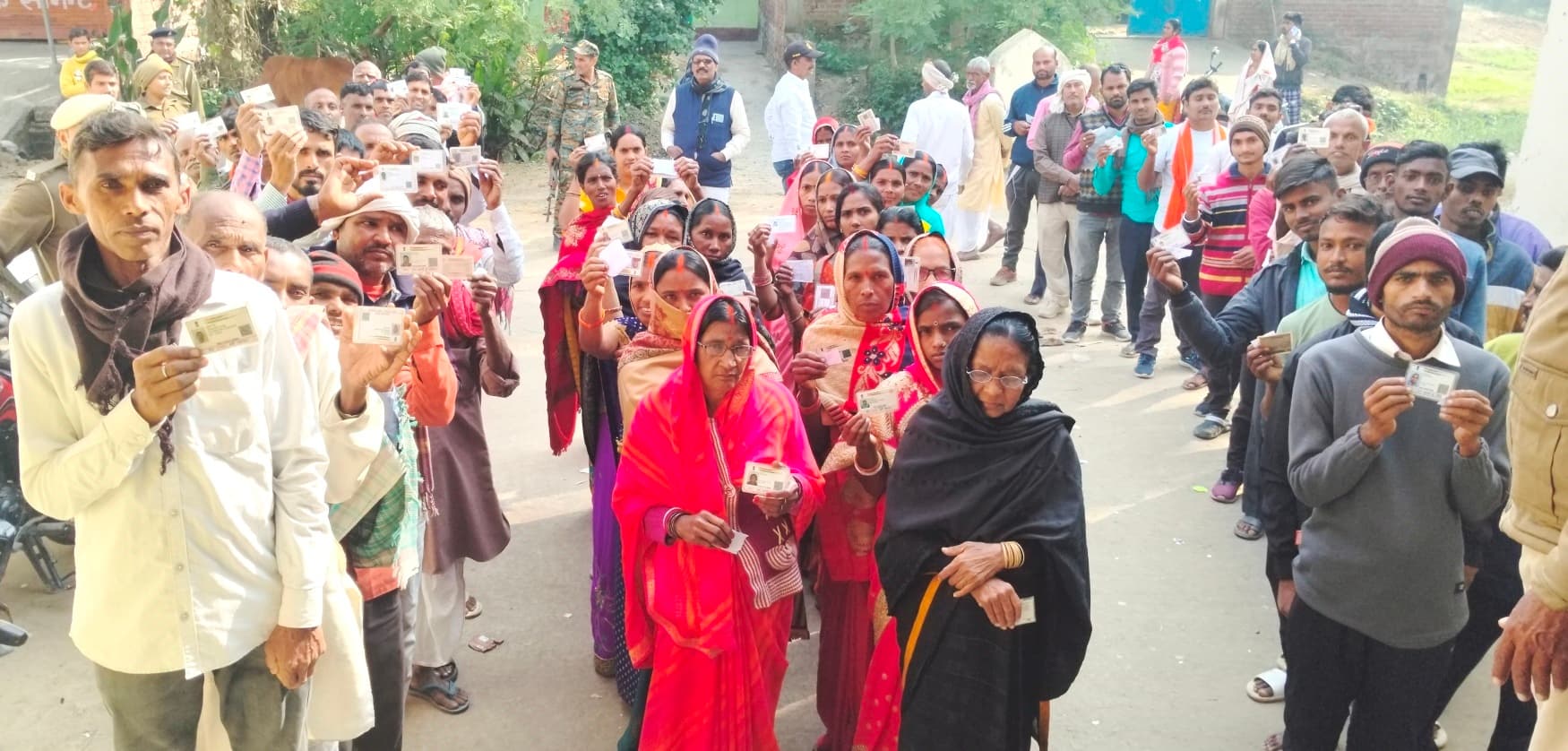 दाउदनगर में 11 पैक्सों के लिए 58 प्रतिशत पड़े वोट, प्रत्याशियों के भाग्य का फैसला आज