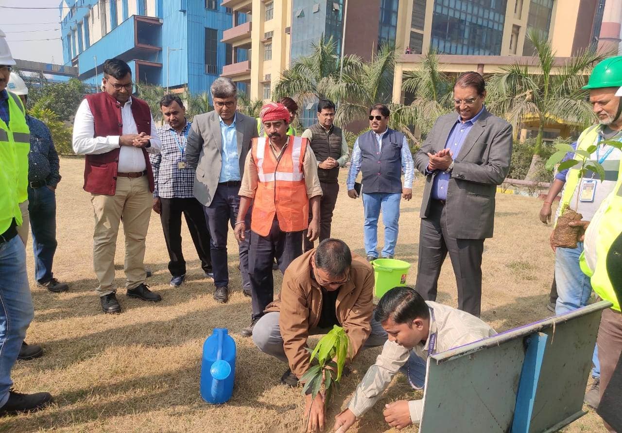 BOKARO NEWS : डीवीसी के सीवीओ ने किया बोकारो थर्मल पावर प्लांट का दौरा