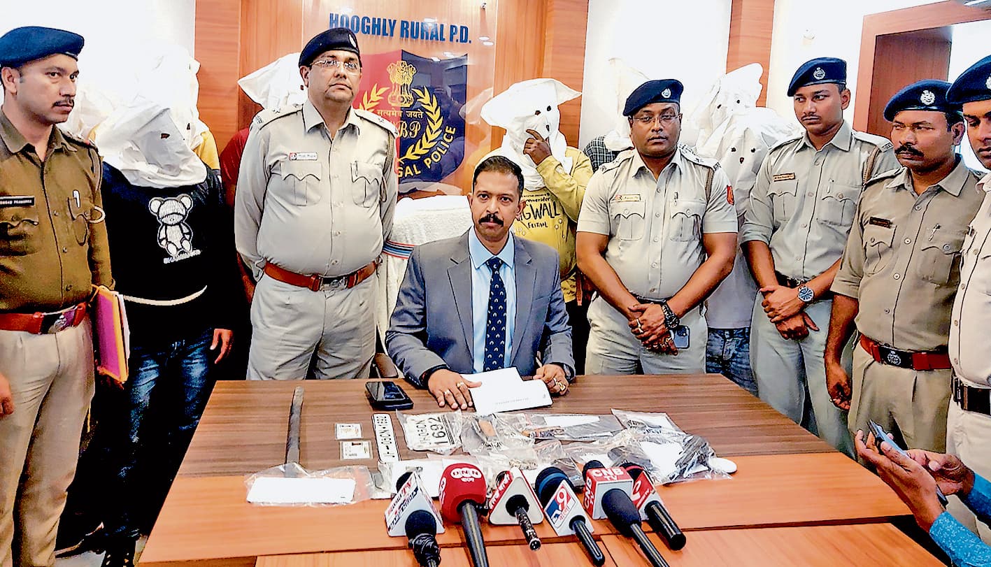 डाका डालने पहुंचे आठ अपराधी हुगली के चंडीतला से गिरफ्तार