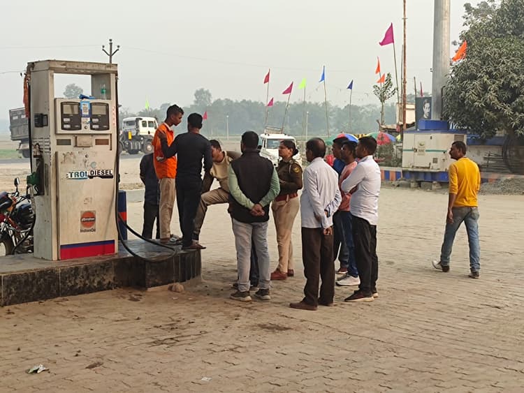 लूट मामले में जांच को सहरसा से पहुंची डीआइयू की टीम