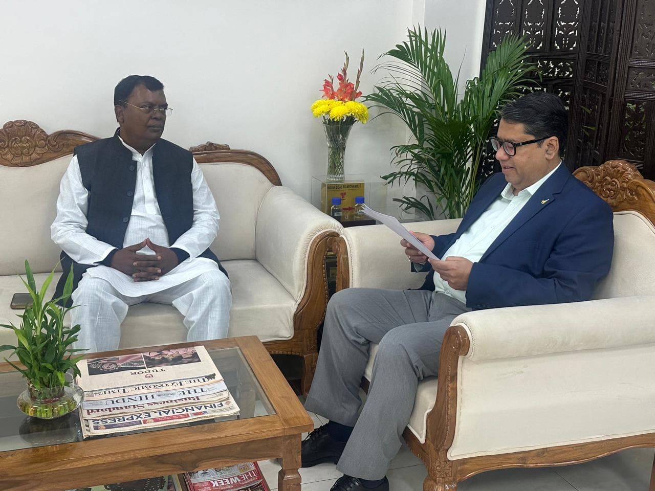 Political News : कोयला सचिव से सात जिलों में अंशकालिक न्यायाधिकरण बनाने की मांग