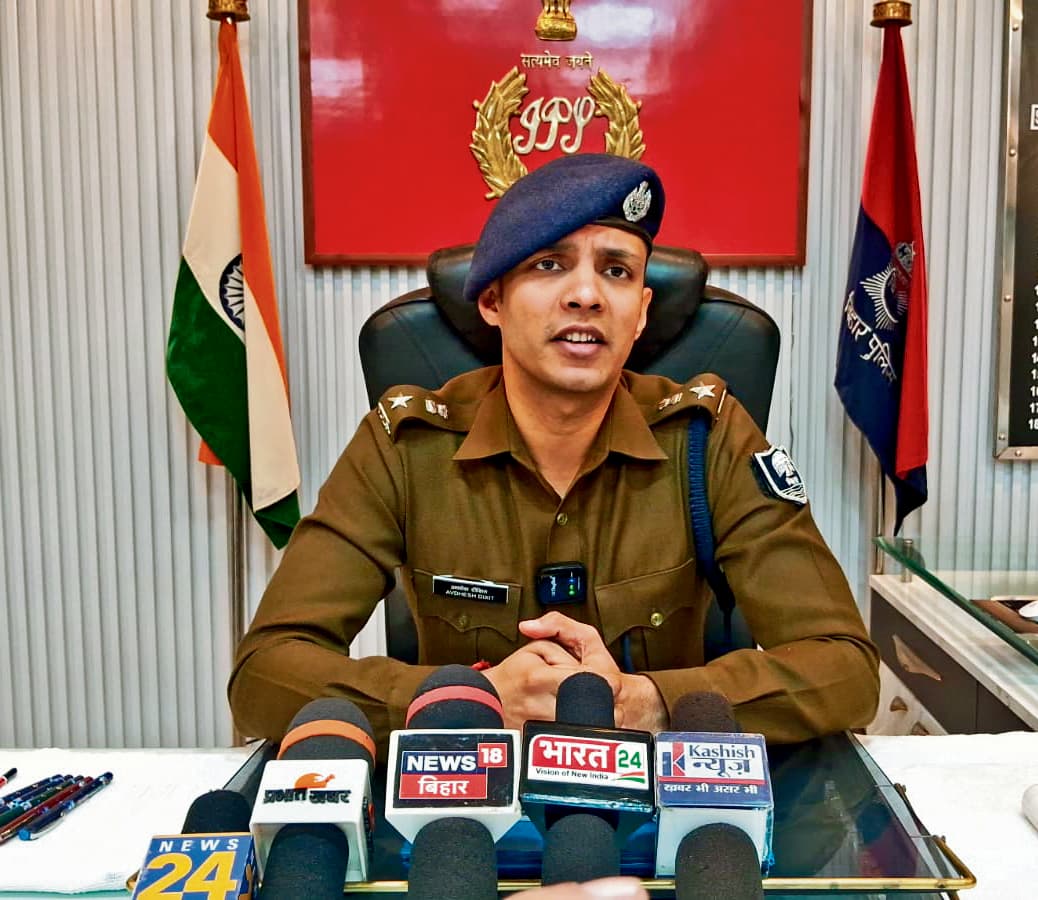 Gopalganj News : शराब तस्करी करनेवालों पर नाइट विजन कैमरे से रखी जायेगी अब निगरानी