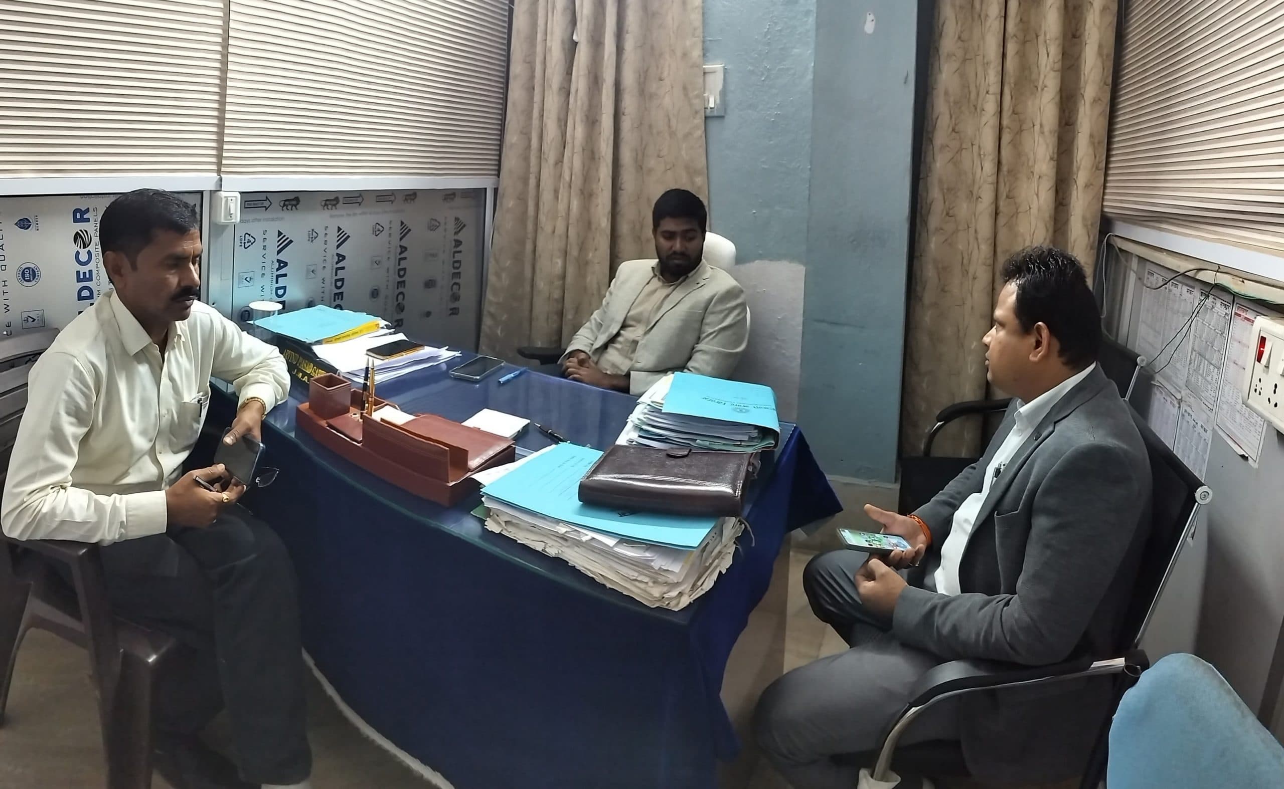 होल्डिंग टैक्स व ट्रेडिंग लाइसेंस शुल्क के बकायेदारों को नोटिस