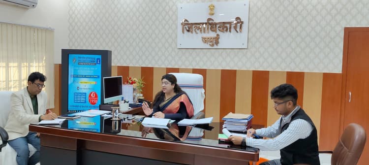 धान खरीद में लाएं तेज गति- डीएम