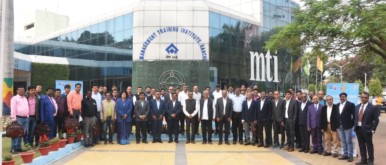 BOKARO STEEL NEWS: सुरक्षा मानकों को निरंतर ऊंचाई पर ले जाने के लिए सेल प्रबंधन प्रतिबद्ध : बीके तिवारी