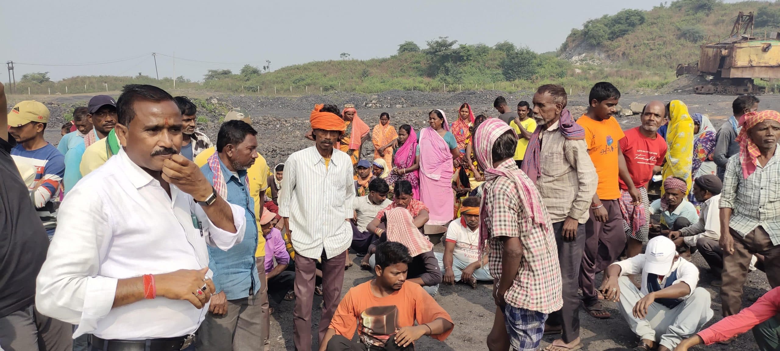 Giridih News: रोड सेल में उत्पादन का 30 फीसदी कोयला देने की मांग, लोडिंग मजदूरों ने प्रबंधन से लगाई गुहार