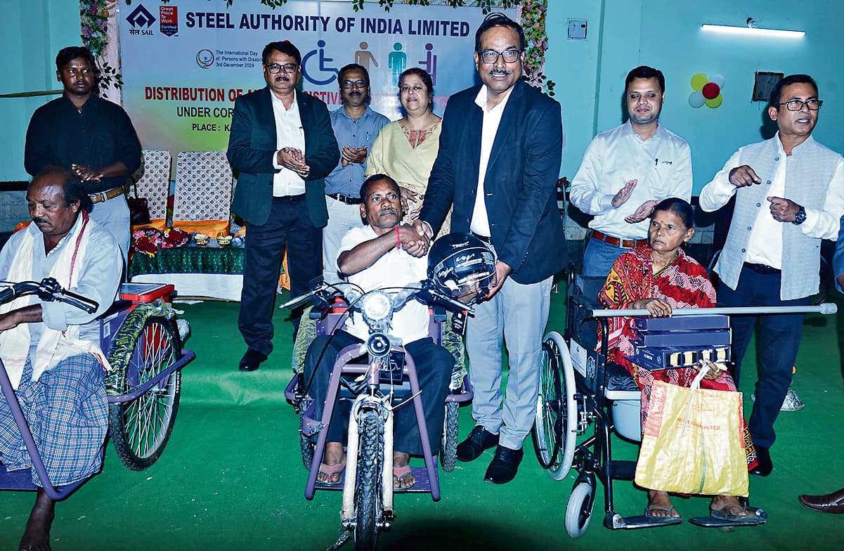 Rourkela News: 41 दिव्यांग व वरिष्ठ नागरिकों में सहायक उपकरणों का वितरण