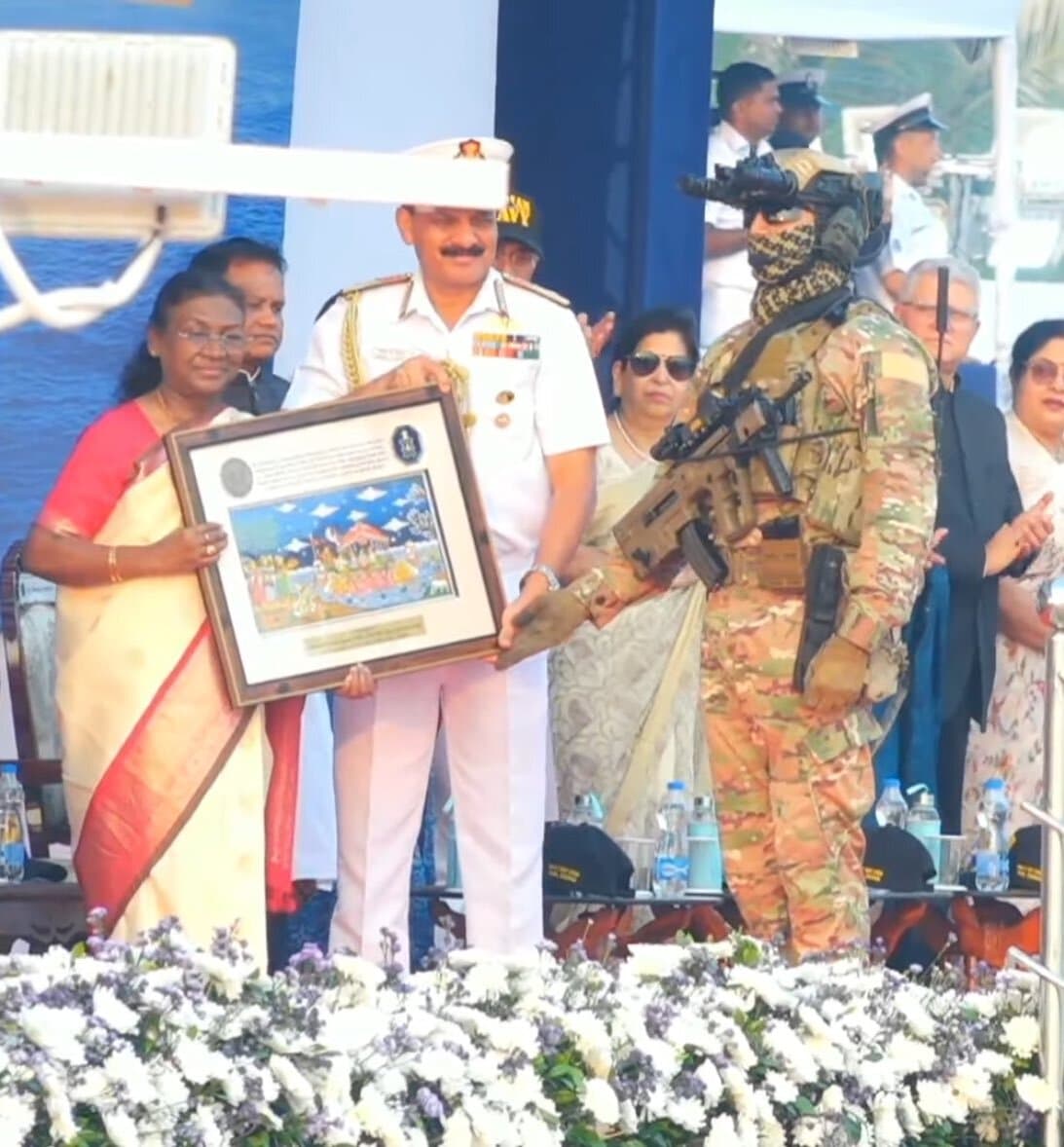 Bhubaneswar News: भारतीय नौसेना राष्ट्र की समुद्री सुरक्षा सुनिश्चित करना जारी रखेगी : राष्ट्रपति मुर्मू