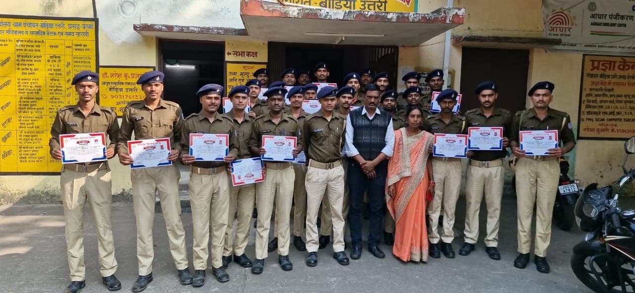 BOKARO NEWS : 26 होमगार्ड जवानों के बीच प्रशिक्षण प्रमाण पत्र का वितरण