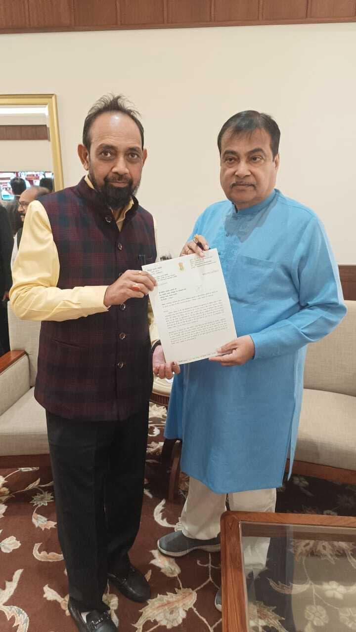 Jamshedpur News : बहरागोड़ा एवं घाटशिला एनएच की समस्याओं को लेकर केंद्रीय मंत्री से मिले सांसद विद्युत वरण महतो