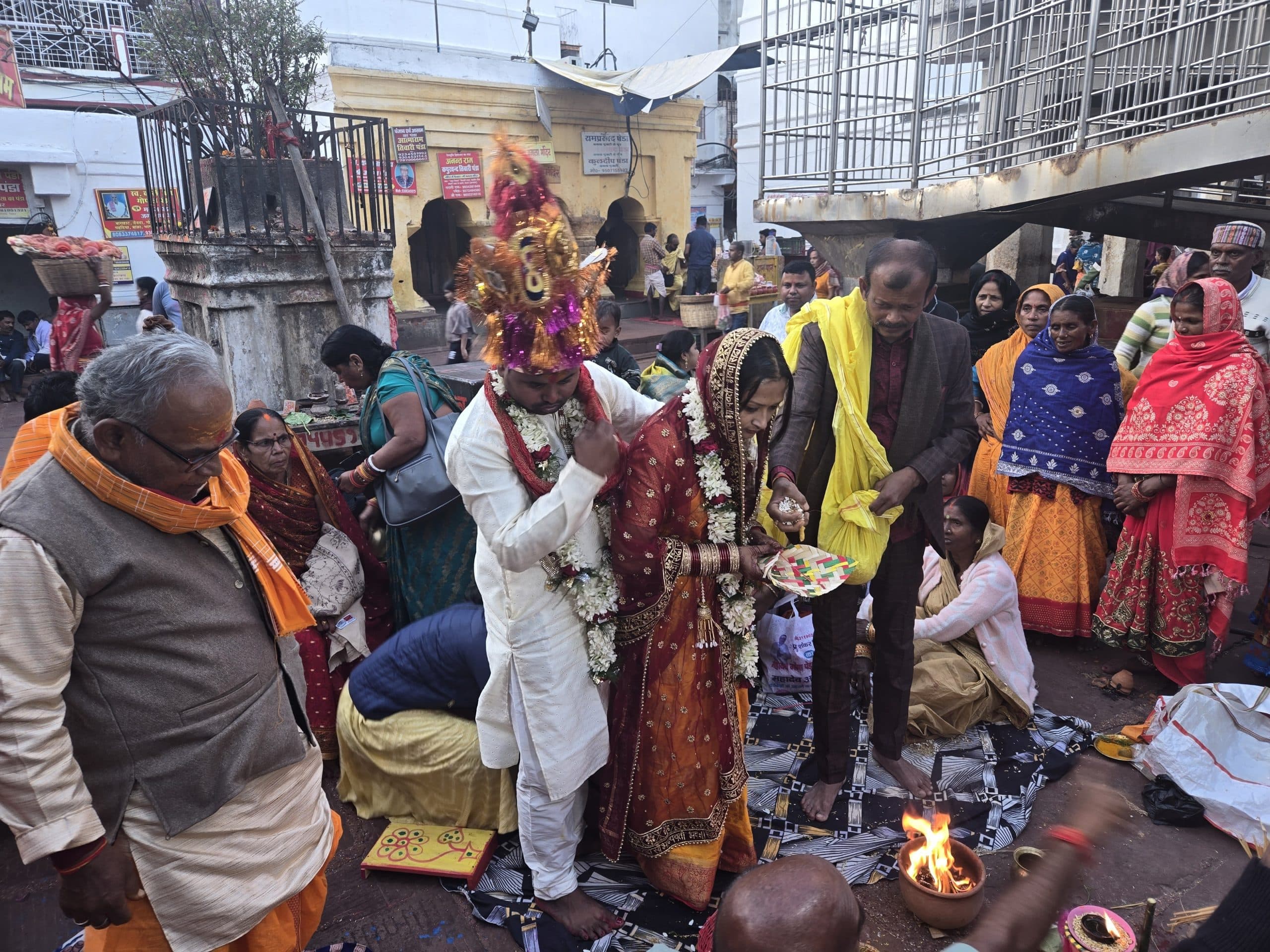 Deoghar News : नवान्न पर भक्तों से पटा बाबा मंदिर, खूब हुए अनुष्ठान