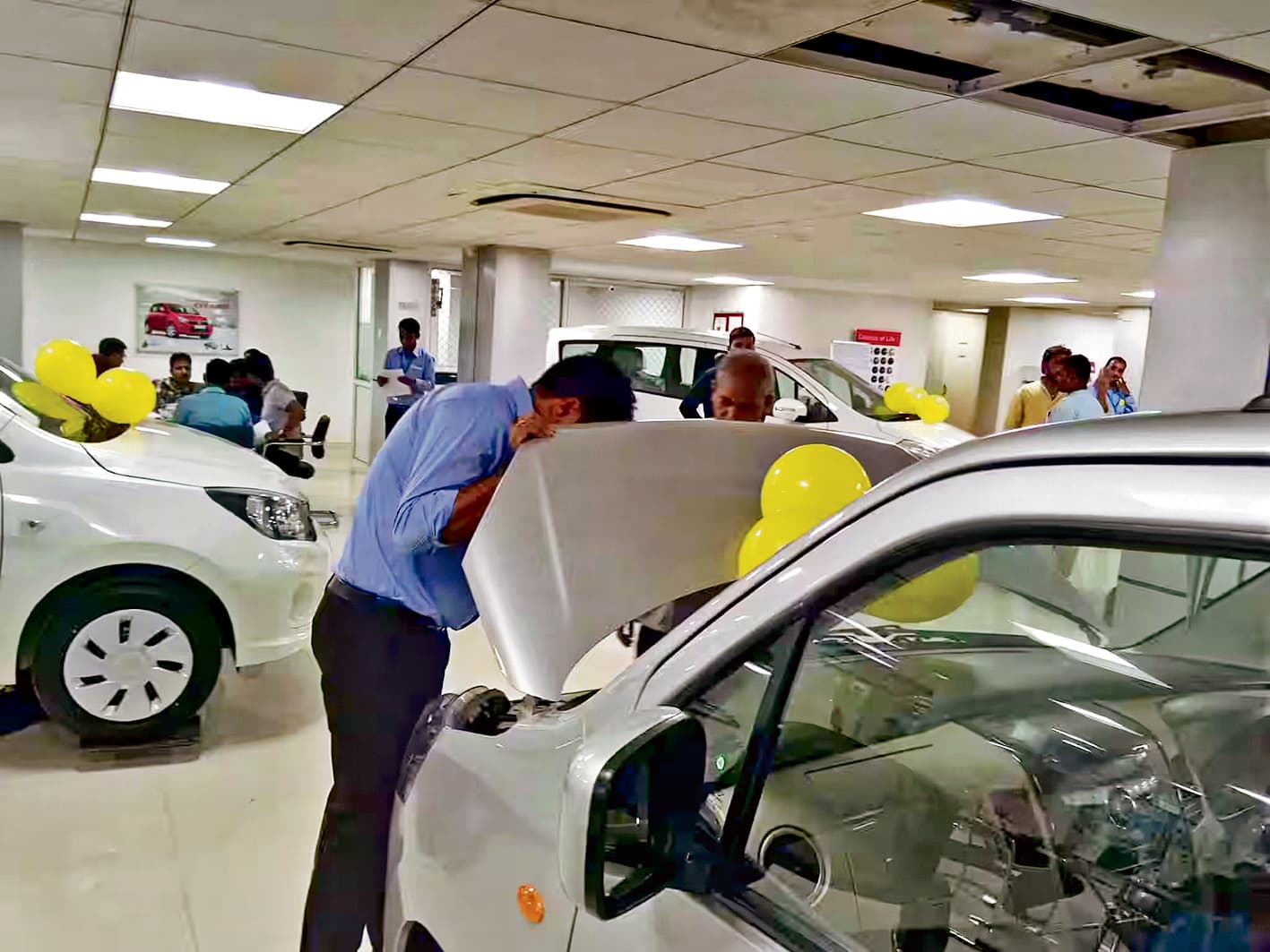 नवंबर माह में हुइ 13.15 लाख वाहनों की बिक्री