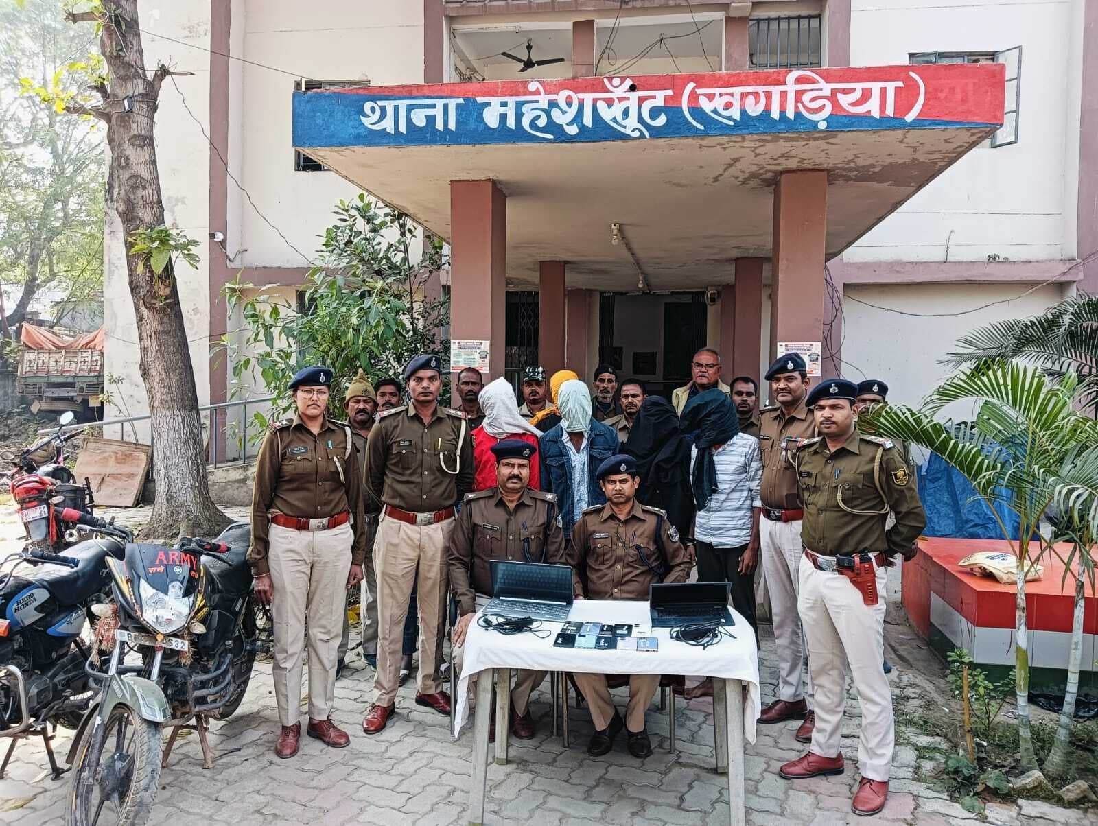 फाइनेंस कंपनी के कर्मी से लूटा गया सामान, आधे दर्जन बदमाश गिरफ्तार