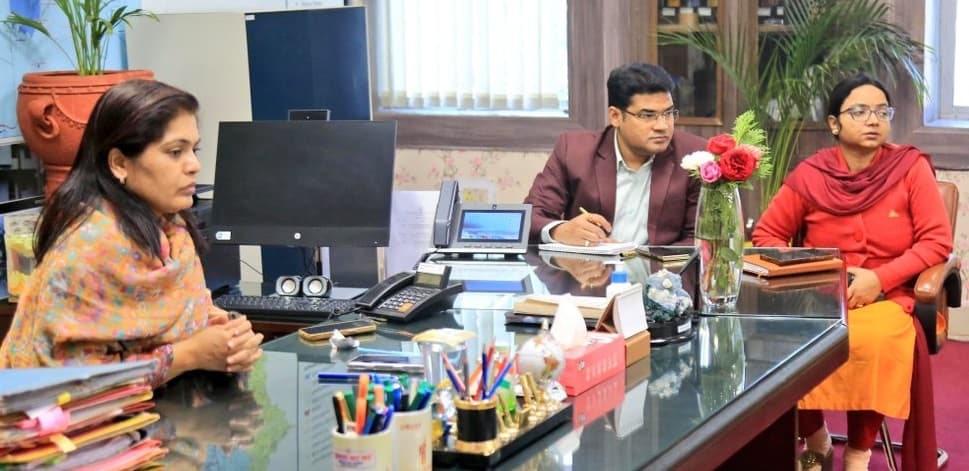 BOKARO NEWS: नयामोड़ बस स्टैंड में यात्री सुविधाओं व व्यवस्थाओं को करें सुदृढ़ : उपायुक्त