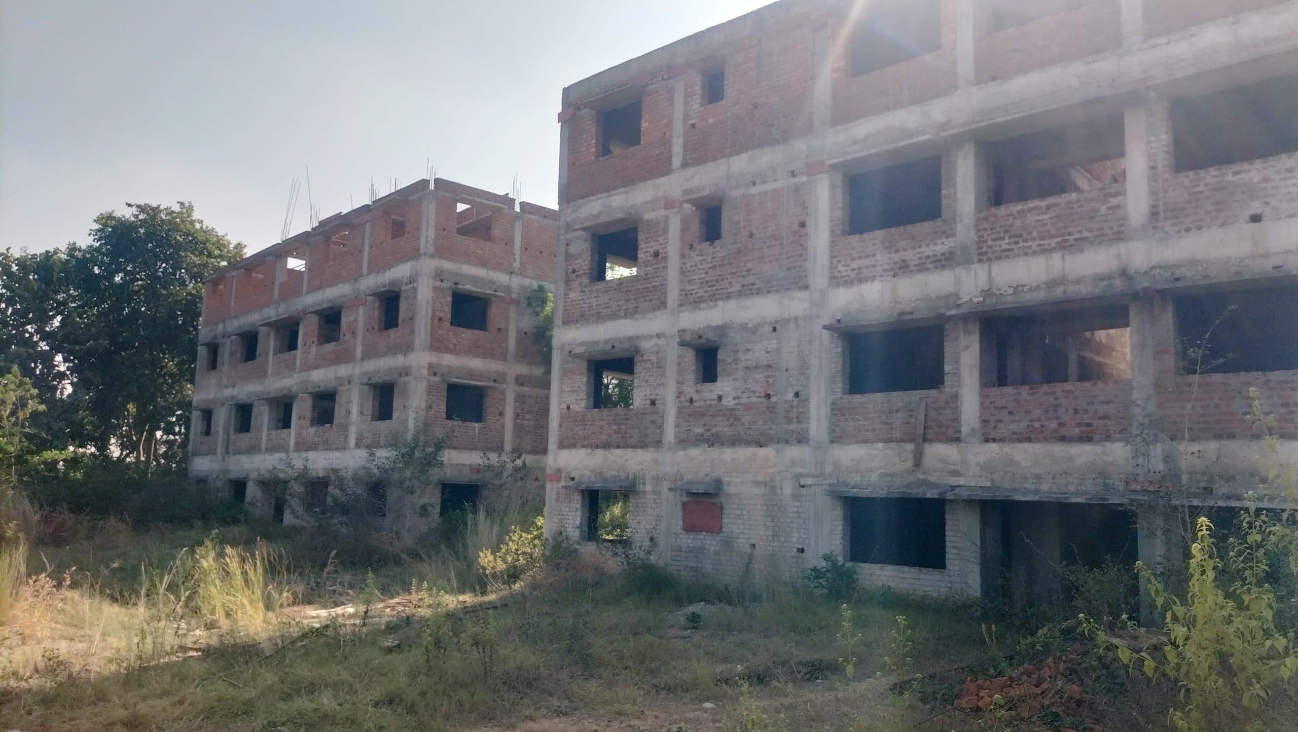 Deoghar news : पावर ग्रिड निर्माणधीन स्थल पर नौ करोड़ की मशीन जलने के मामले में अधिकारियों ने साधी चुप्पी