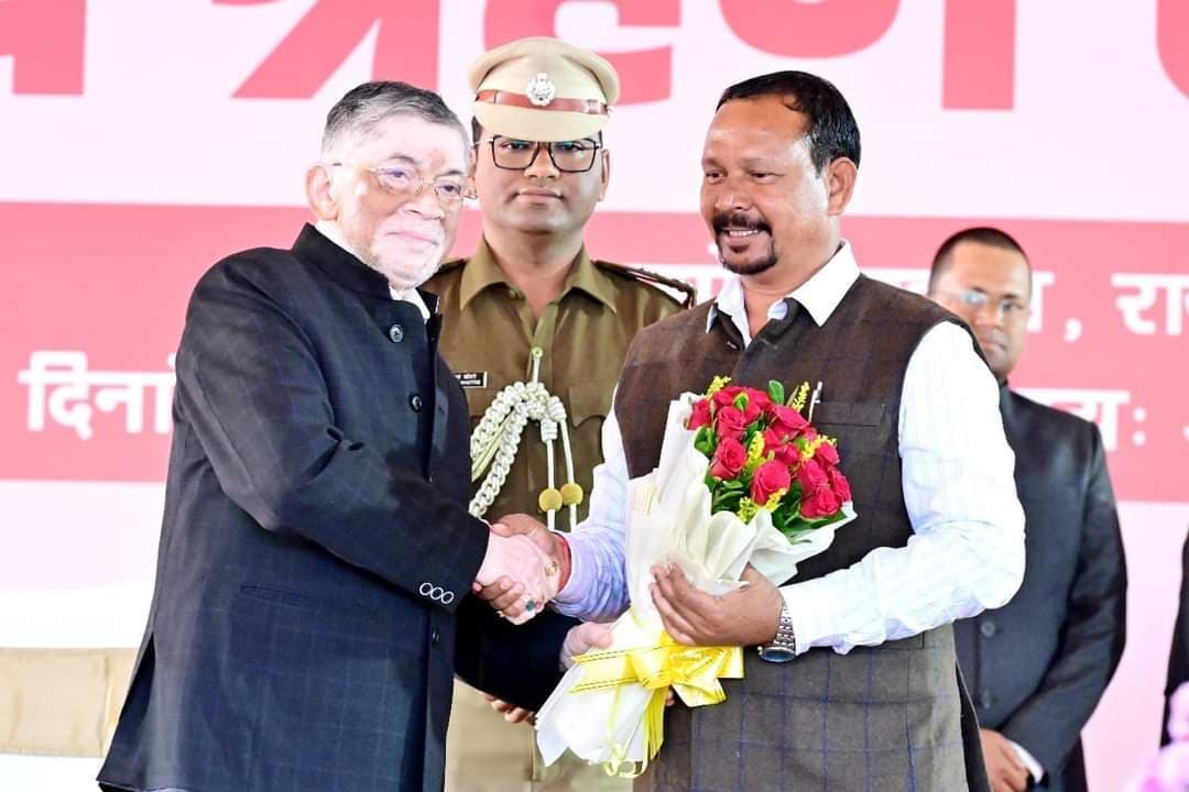 Chaibasa News : जो काम अबतक नहीं कर सका, उसे पूरा करूंगा : दीपक