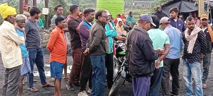 BOKARO NEWS : लोकल सेल की 17 ट्रकें कोल डंप से खाली लौटे, 2800 मीट्रिक टन कोयले की वैलिडिटी खत्म