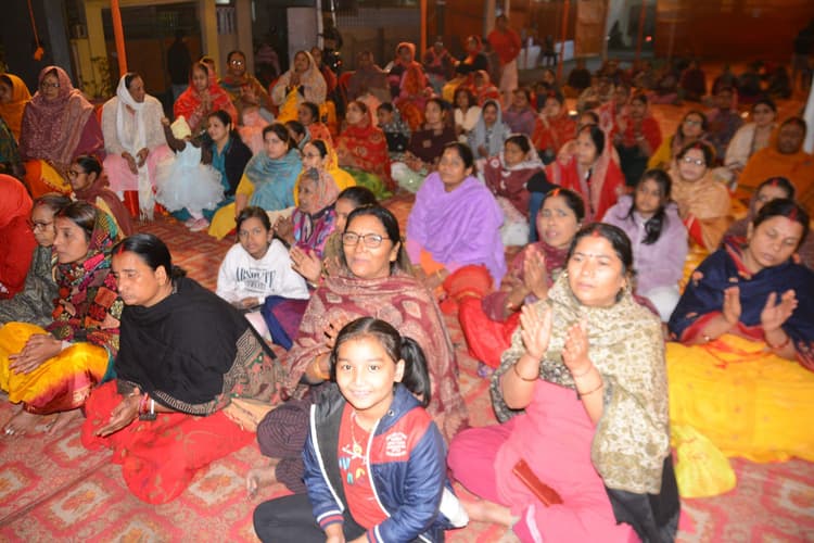 dhanbadnews: पापों के निदान का भागवत ही एक मात्र उपाय : महाराज राजीव लोचन