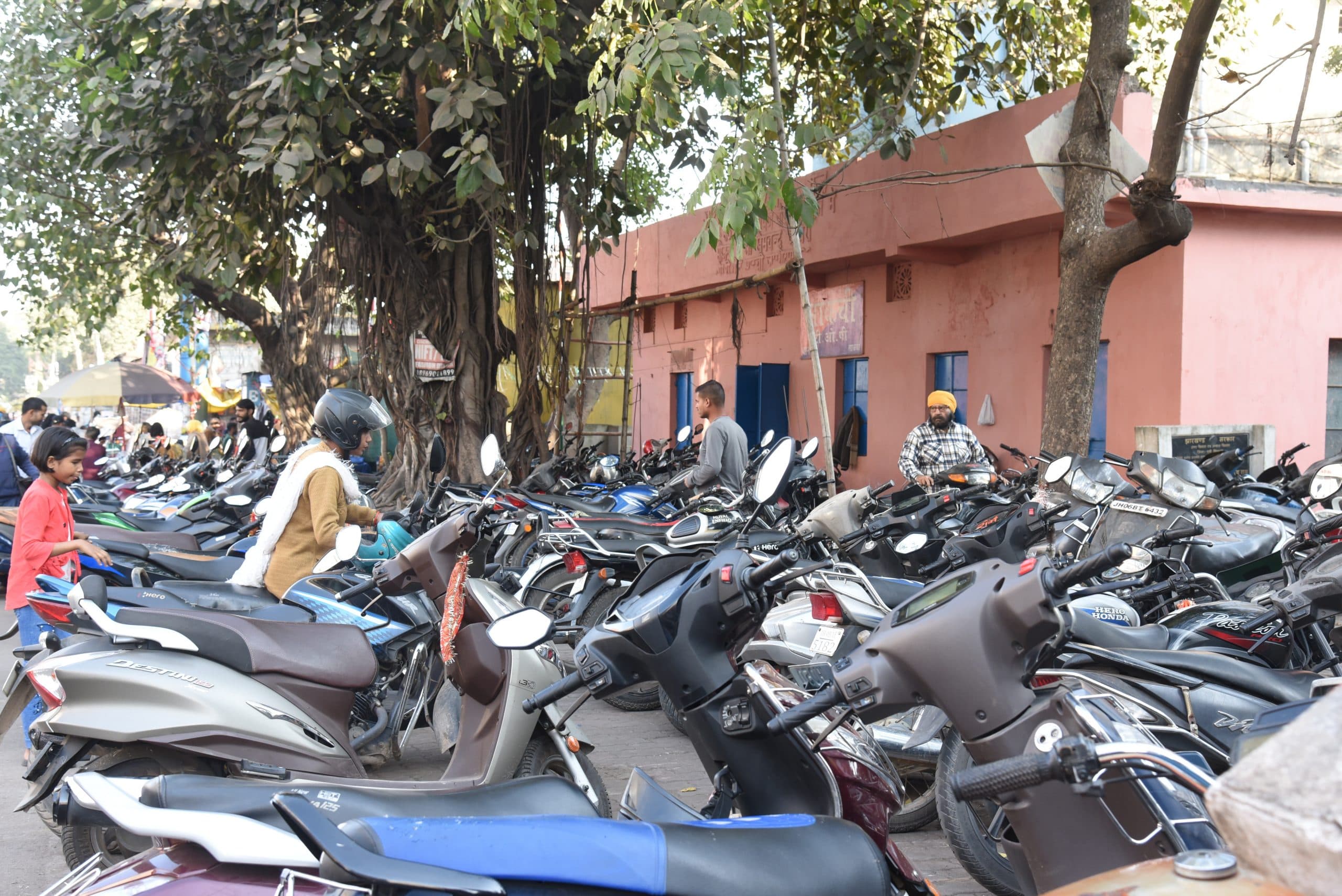 Jamshedpur News : जेएनएसी के पार्किंग जोन में लगेगा रेट चार्ट और बोर्ड