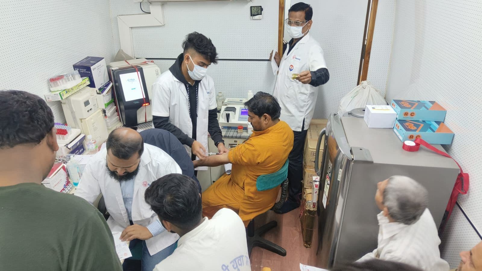 शिविर में 278 मरीजों की हुई स्वास्थ्य जांच