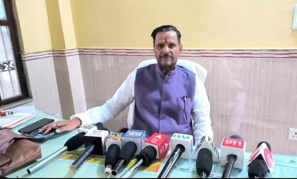 बंगलादेश आने वाले प्रत्येक हिन्दू शरणार्थी परिवार को दो कट्ठा जमीन दूंगा- सिकन्दर