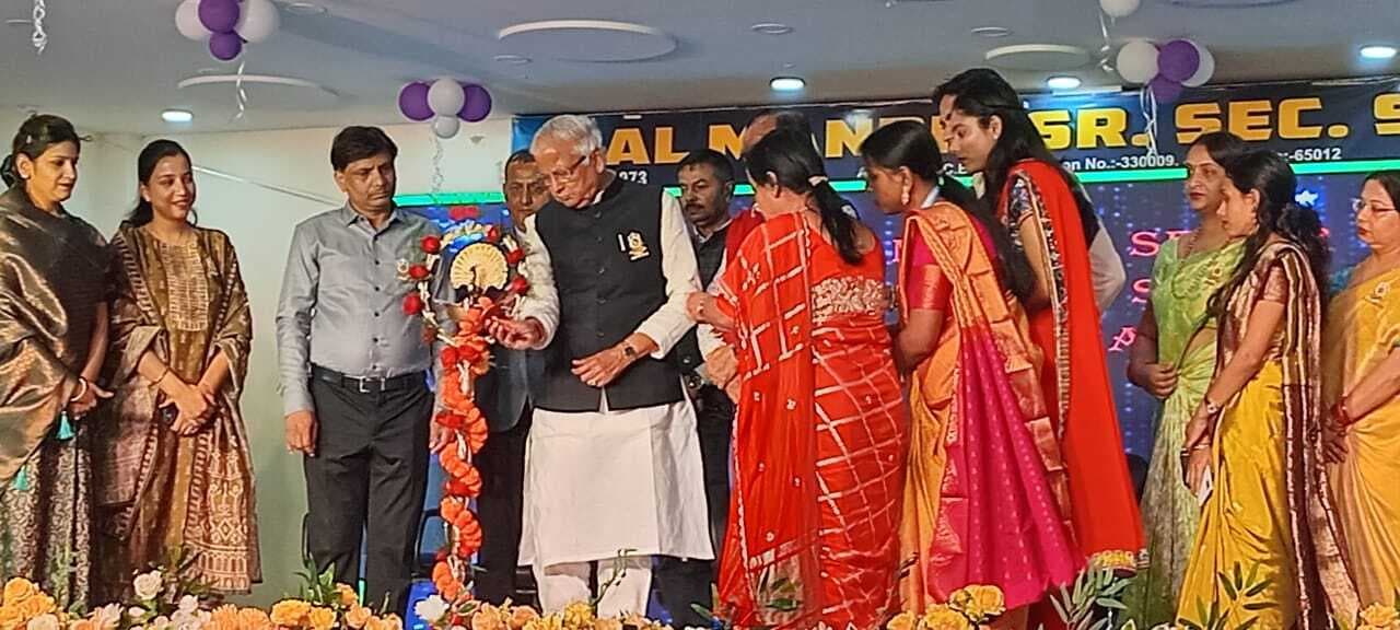 बालमंदिर सीनियर सेकंडरी  स्कूल में किडस कार्निवाल का शुभारंभ