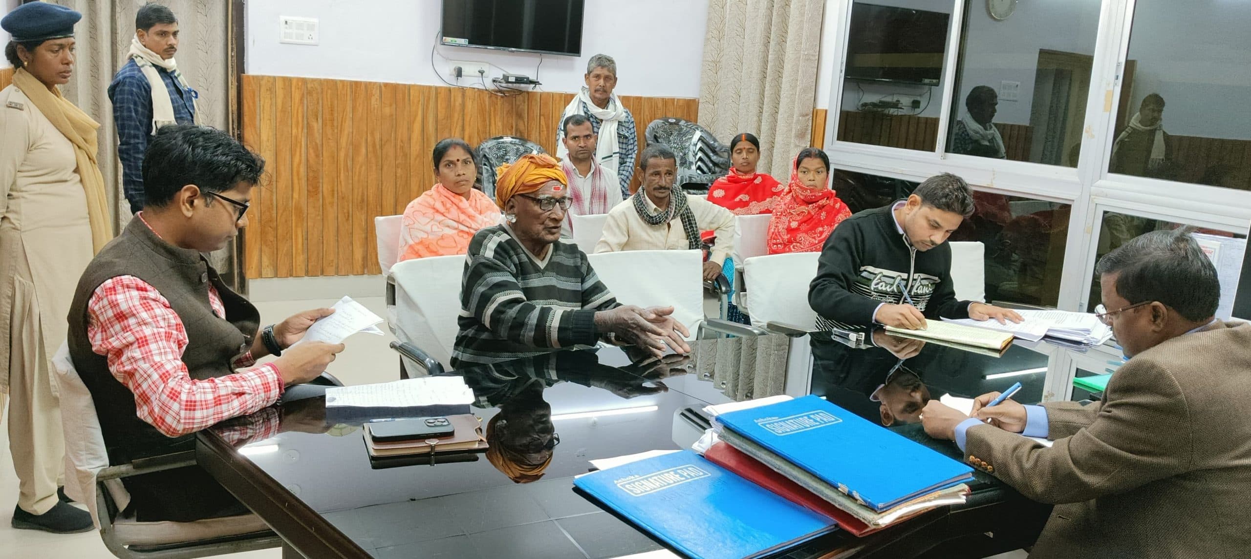 जनता दरबार में कई मामलों का हुआ निष्पादन