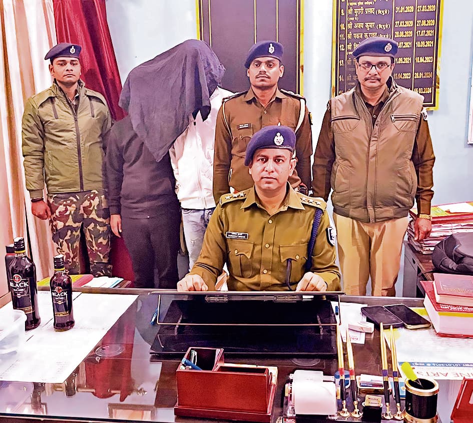 जगदेव नगर से अपराध की योजना बना रहे दो बदमाश हथियार के साथ गिरफ्तार