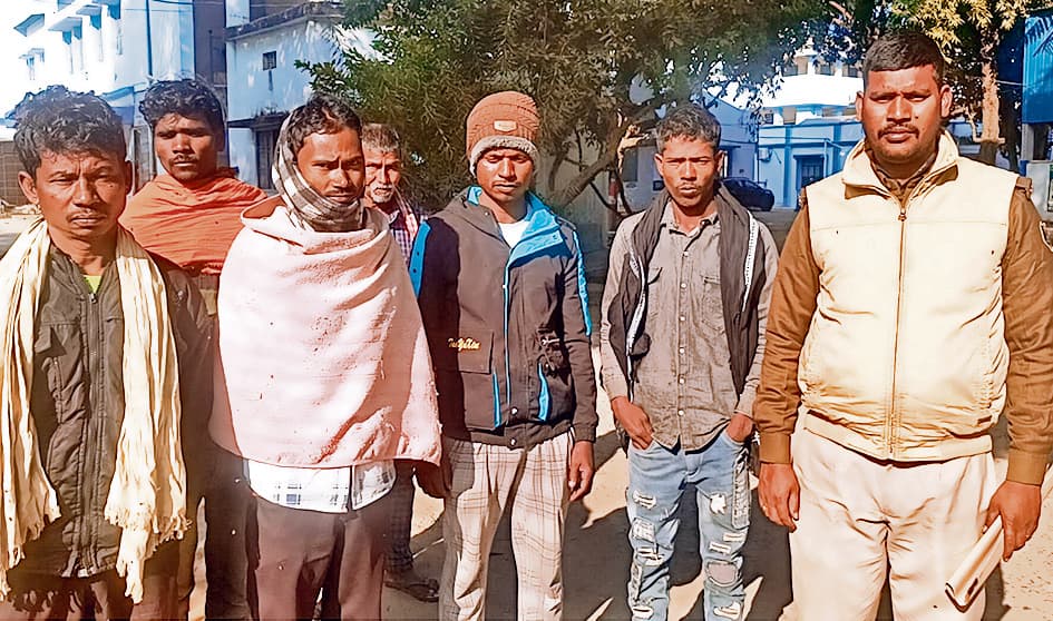 दर्दनाक हादसा : ट्रैक्टर पलटने से युवक की मौत, परिवार में कोहराम