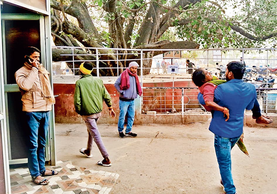 Gopalganj News : ठंड बढ़ने से हार्ट अटैक व ब्रेन स्ट्रोक के बढ़ने लगे केस, खेत में काम करते किसान को आया हार्ट अटैक, मौत