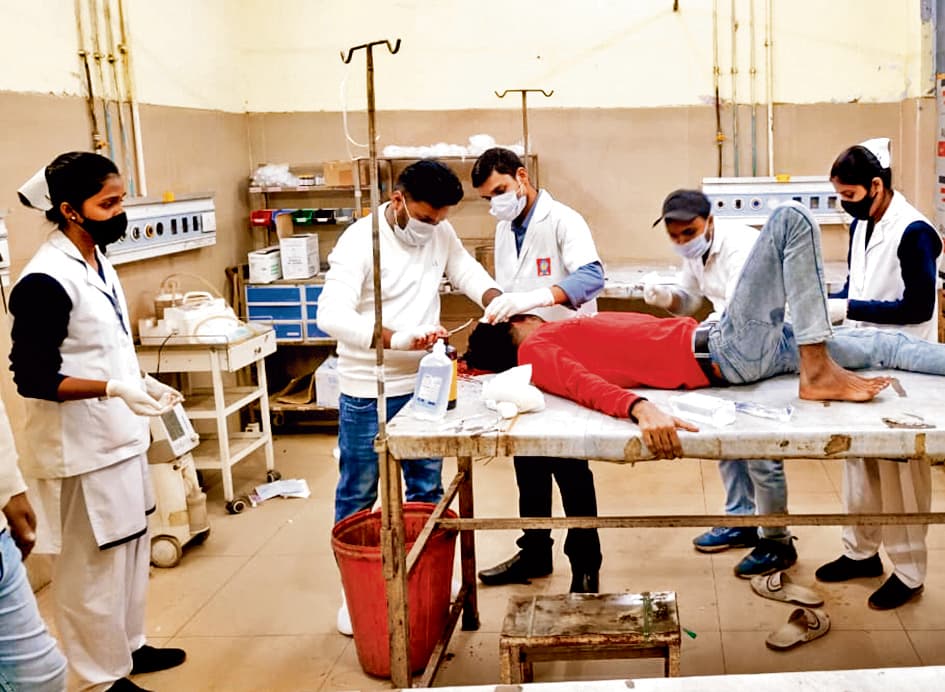 chhapra news : पूर्व के विवाद में किशोर को चाकू मारकर किया जख्मी