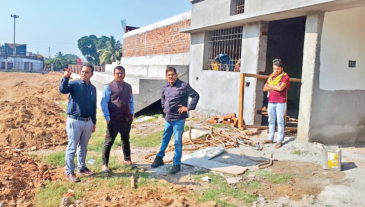 Jamshedpur News : बारीडीह में रिवर फ्रंट का काम शुरू, डीएमसी ने किया निरीक्षण