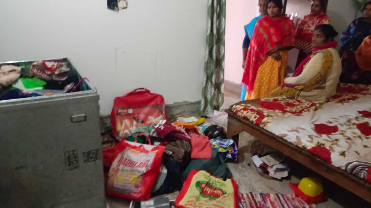 बालू व्यवसायी के घर से छह लाख के जेवर व नकदी ले उड़े