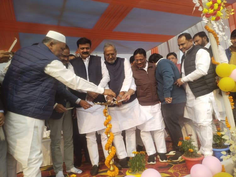 अल्पसंख्यक आवासीय विद्यालय सीमांचल में शिक्षा के क्षेत्र में मील का पत्थर होगा साबित: जमा खान