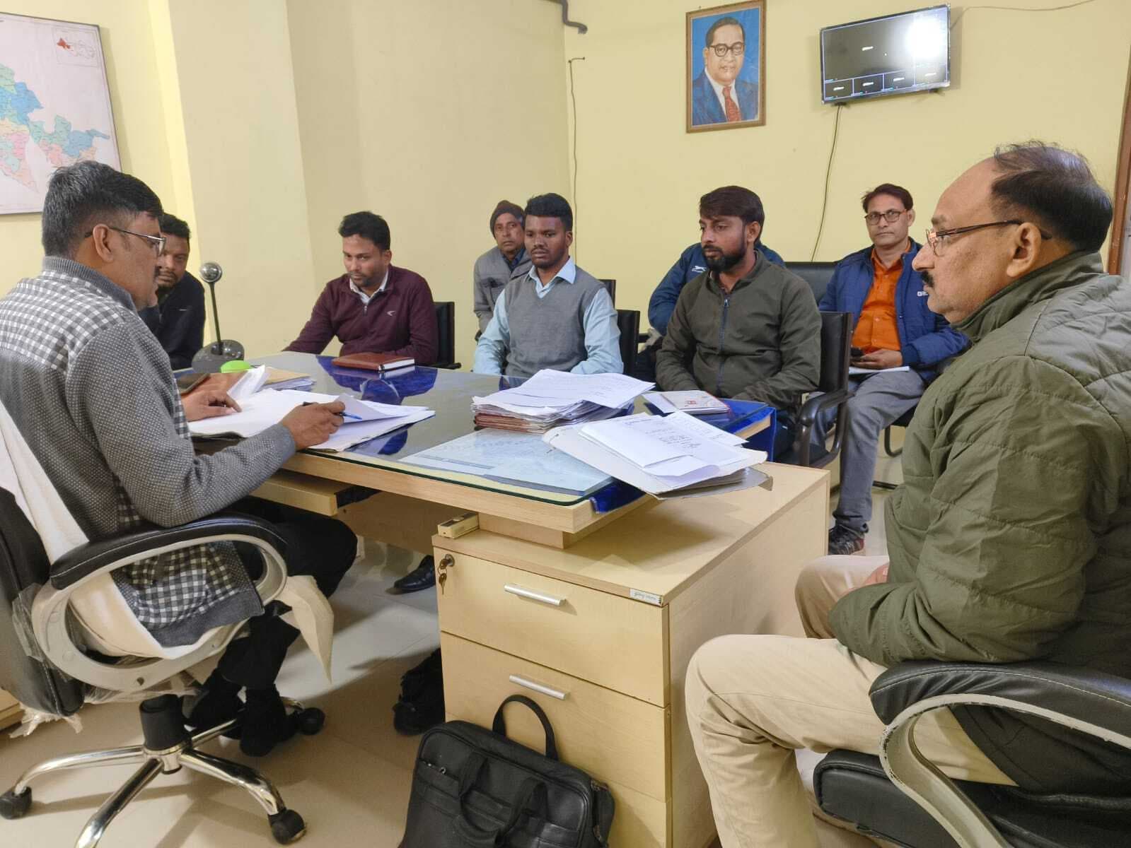 मनरेगा की पुरानी योजनाएं करें क्लोज : बीडीओ