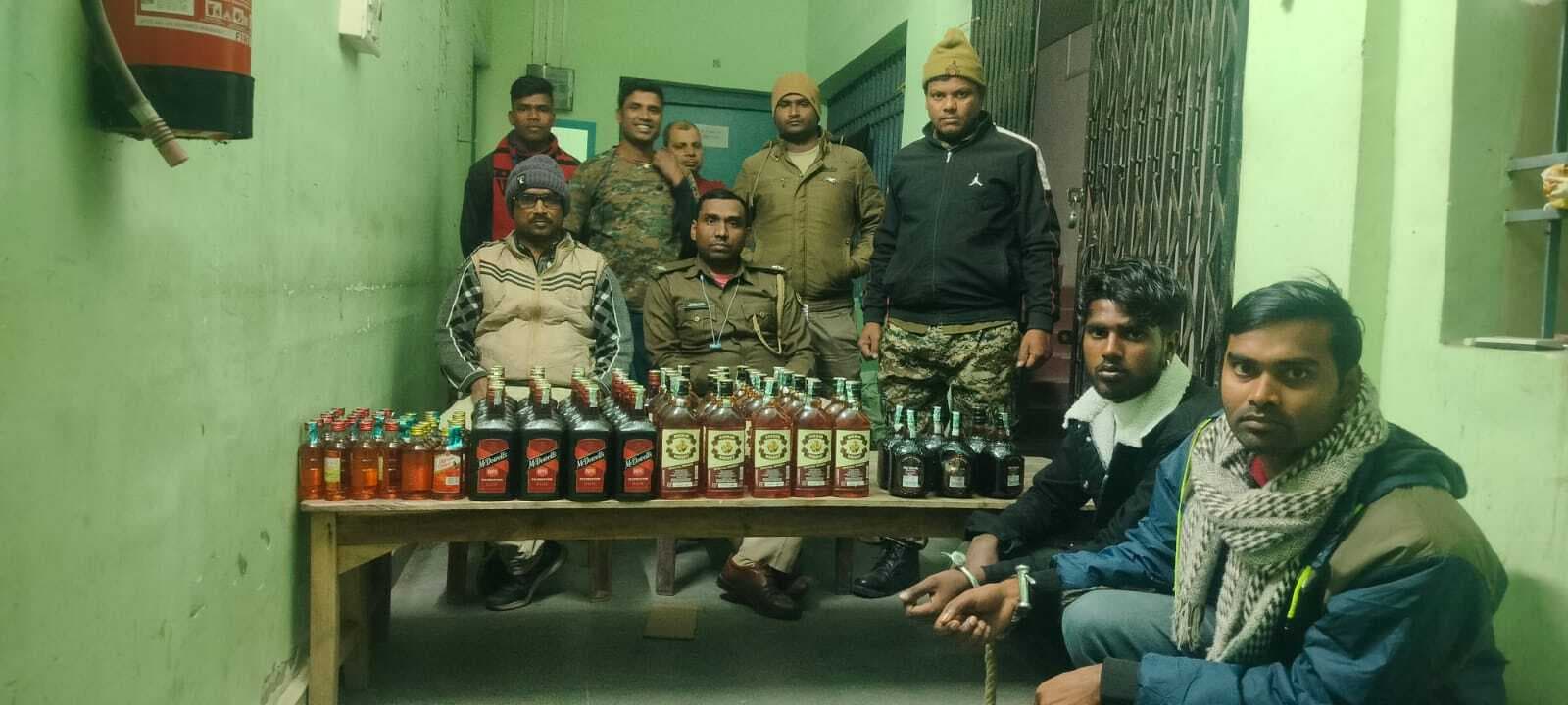 उत्पाद विभाग ने 55. 770 लीटर विदेशी शराब किया बरामद, दो गिरफ्तार