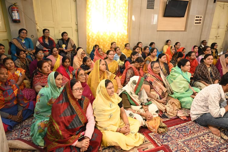 Deoghar news : श्याम कीर्तन मंडल में शिव महापुराण कथा की शुरुआत