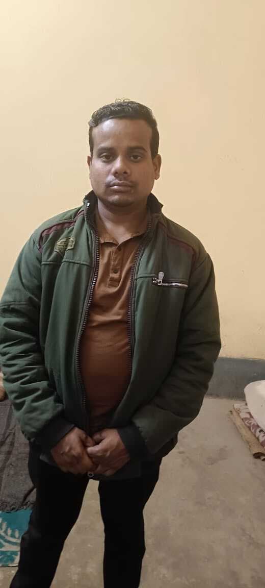 Deoghar News : मोबाइल के साथ पकड़े गये युवक को भेजा जेल