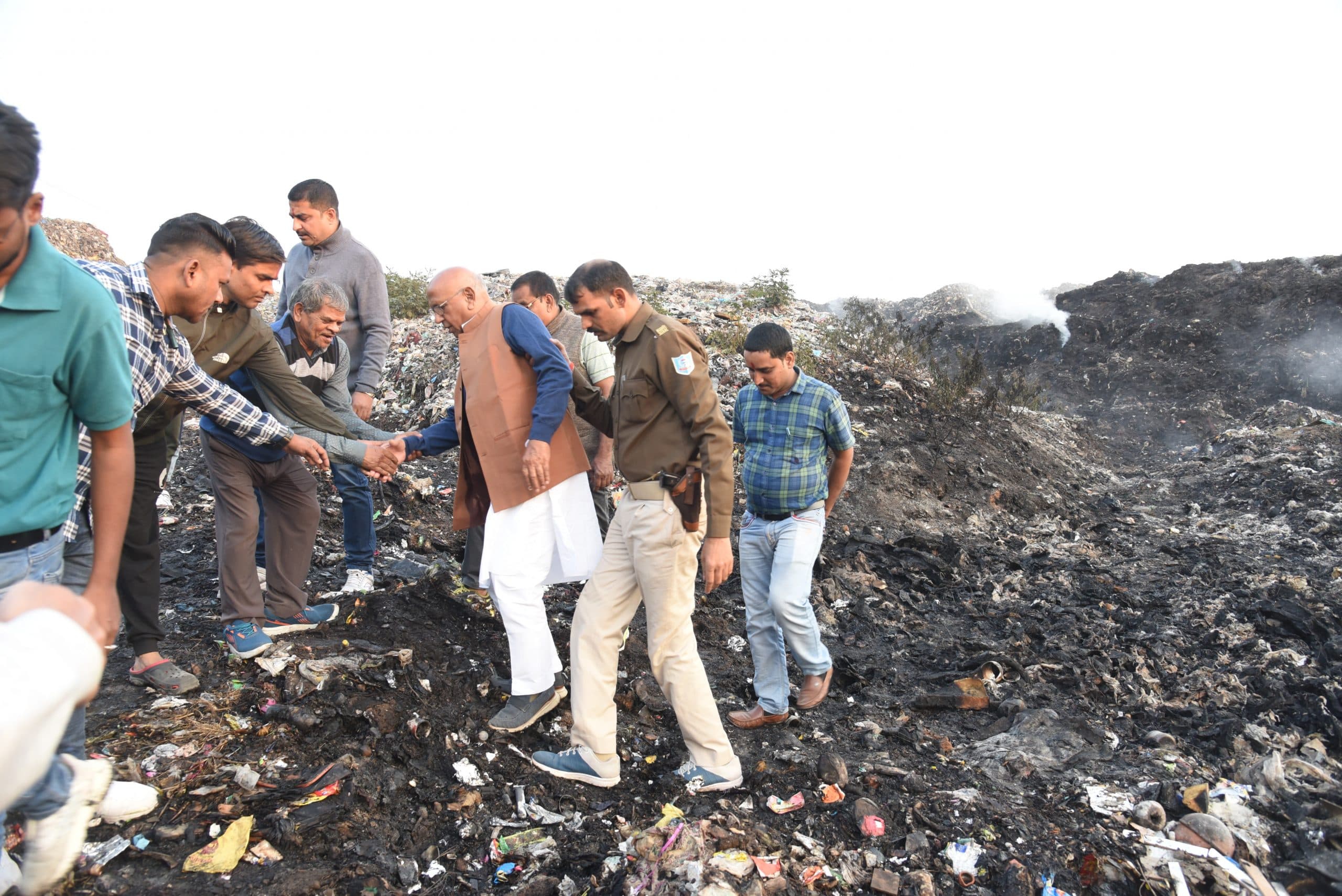 Jamshedpur news. जिला प्रशासन और जमशेदपुर अक्षेस के खिलाफ एनजीटी के निर्देशों की अवमानना का दर्ज हो केस : सरयू राय