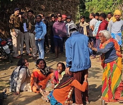 दो दिनों से लापता व्यक्ति का तालाब से मिला शव